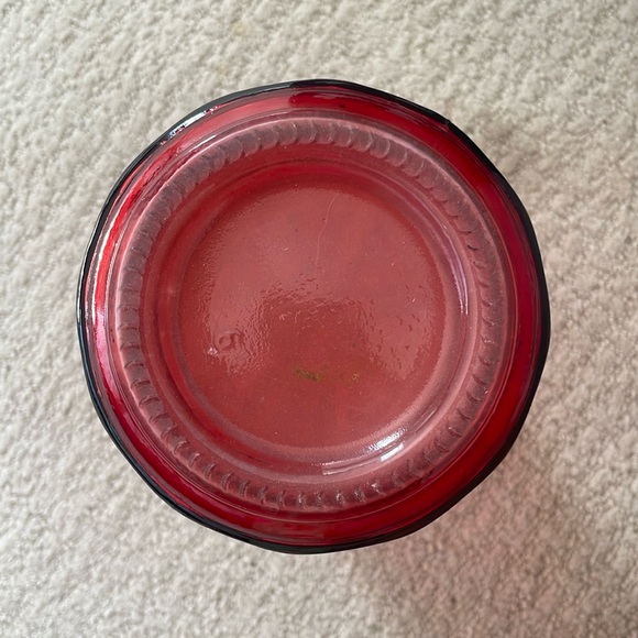 Red Vase - Picture 3 of 6